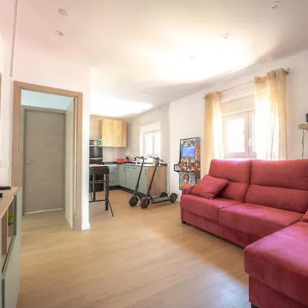 Apartment Lujo, 8 Pax Patinetes, Netflix, Wifi Y Parking *