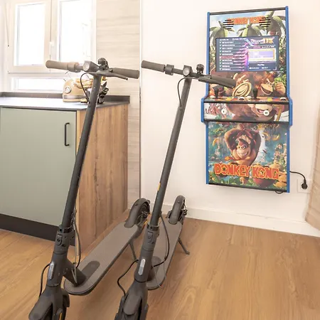 Apartman Lujo, 8 Pax Patinetes, Netflix, Wifi Y Parking *