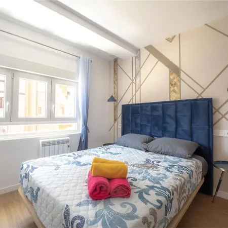 Apartment Lujo, 8 Pax Patinetes, Netflix, Wifi Y Parking *