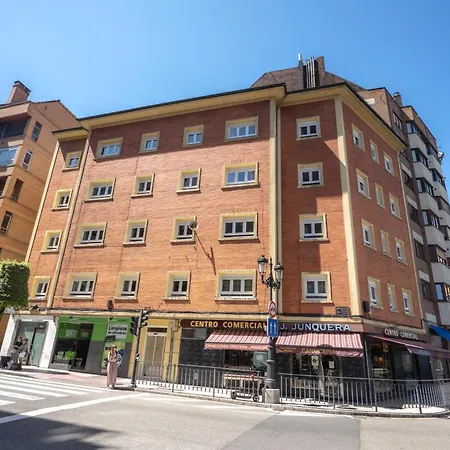 Lujo, 8 Pax Patinetes, Netflix, Wifi Y Parking * Oviédo